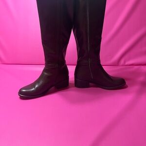 White Mountain Dark Brown Heeled Boots